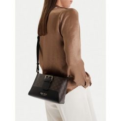 Torebka Nine West. Brązowe listonoszki damskie Nine West, bez wzorów, bez dodatków. Za 179.99 zł.