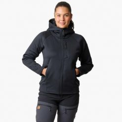 Bluza z kapturem Hiking damska Swedemount Lofoten Tech Stretch Hood wodoodporna. Czarne bluzy damskie SWEDEMOUNT, bez wzorów, z kapturem. Za 329.99 zł.