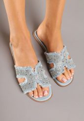 Niebieskie Klapki Vices z Cholewką Ozdobioną Cyrkoniami i Wycięciami Galozi. Niebieskie klapki damskie Renee, z aplikacjami, z jeansu, eleganckie, bez obcasa, na płaskiej podeszwie. Za 54.99 zł.