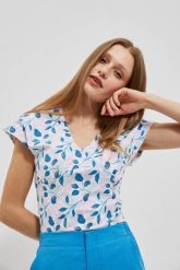 T-shirt z dekoltem w serek wielokolorowy. Bluzki damskie MOODO, l, bez wzorów, z bawełny, bez kołnierzyka. W wyprzedaży za 20.99 zł.