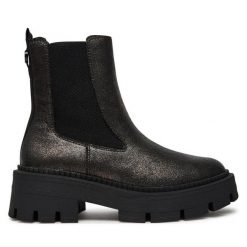 Sztyblety Tamaris. Brązowe botki damskie Tamaris, bez obcasa, na płaskiej podeszwie, bez zapięcia. Za 279.99 zł.