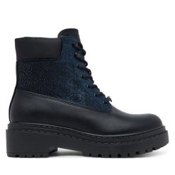 Trapery Guess. Czarne śniegowce i trapery damskie Guess. Za 609.99 zł.