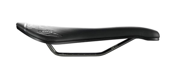 Siodło Selle San Marco Aspide Szorty Open-Fit Racing. Czarne szorty męskie SELLE SAN MARCO, bez wzorów, z włókna. Za 720.35 zł.