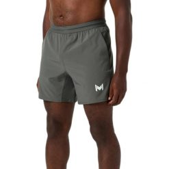 Szorty Mouratoglou Match Paris. Czerwone krótkie spodenki sportowe męskie MOURATOGLOU, m, bez wzorów, z materiału, na fitness i siłownię. Za 249.50 zł.