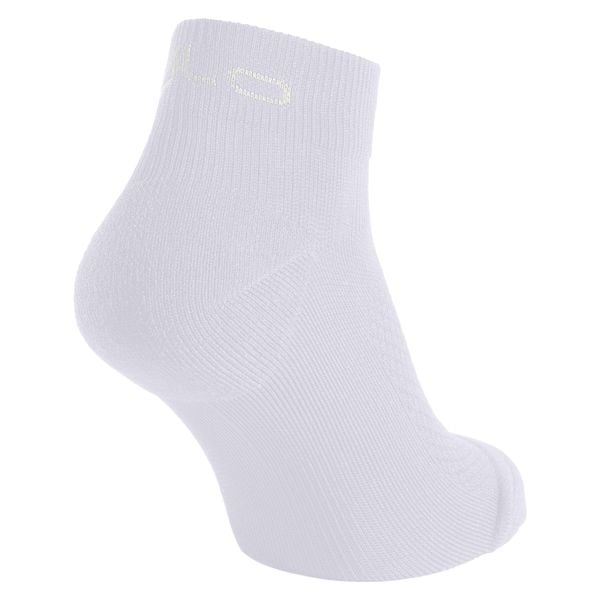 Skarpetki UNI ODLO Socks short ESSENTIAL. Białe skarpety damskie Odlo, bez wzorów, z elastanu. Za 50.34 zł.