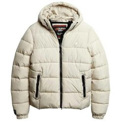 Kurtka z kapturem Superdry Sports. Brązowe kurtki męskie Superdry., xl, z aplikacjami, z materiału, klasyczne, z kapturem. Za 492.55 zł.