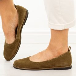 Camelowe skórzane baleriny damskie Filippo Dp7741/26. Brązowe baleriny damskie Filippo, na lato, bez wzorów, z jeansu, casualowe, bez obcasa, na płaskiej podeszwie. Za 219.00 zł.