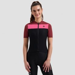 Koszulka rowerowa damska Rogelli Core Block. Czarne obuwie sportowe damskie Rogelli, bez wzorów, rowerowe. W wyprzedaży za 167.00 zł.