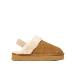 Damskie buty zimowe Pepe Jeans Dissy Tape. Brązowe obuwie sportowe damskie Pepe Jeans, na zimę, trekkingowe. W wyprzedaży za 230.85 zł.