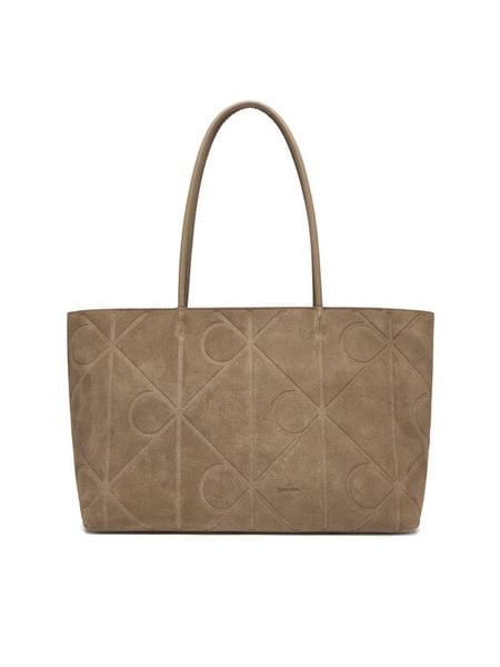 Calvin Klein Torebka Emblem Aop Embossed Suede Tote LV04F3334G Beżowy. Brązowe torebki do ręki damskie Calvin Klein, bez wzorów, ze skóry, bez dodatków. Za 1,099.00 zł.