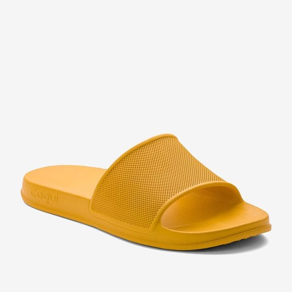Klapki męskie Coqui Tora. Żółte klapki męskie Coqui. Za 115.99 zł.