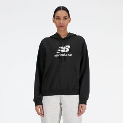 Bluza damska New Balance WT41504BK – czarna. Czarne bluzy damskie New Balance, l, bez wzorów, z bawełny, bez kaptura. Za 279.99 zł.