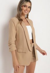 Ciemnobeżowa Marynarka Bez Zapięć z Ozdobnym Marszczeniem i Imitacją Kieszeni Phelotis. Brązowe żakiety damskie Born2be, l, z aplikacjami, z tkaniny, eleganckie. Za 89.99 zł.