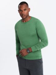 Męski sweter klasyczny z wiskozą BASIC z okrągłym dekoltem – zielony V13 - Rozmiar: XXL. Zielone swetry przez głowę męskie Ombre Clothing, m, bez wzorów, z wiskozy, bez kołnierzyka. W wyprzedaży za 89.99 zł.