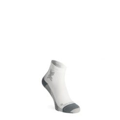 Skarpety do biegania damskie X-Socks Run Discover Ankle. Białe skarpety damskie X-Socks, bez wzorów. Za 74.99 zł.