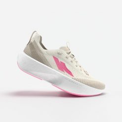 Buty do biegania damskie Kiprun Kipnext. Brązowe obuwie sportowe damskie KIPRUN, bez wzorów, do biegania. Za 399.99 zł.