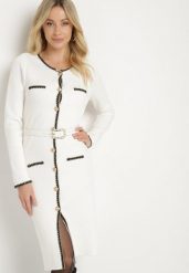 Biała Dzianinowa Sukienka z Wiskozą Zdobiona Metalicznymi Wstawkami i Paskiem Caledi. Białe sukienki damskie Born2be, na co dzień, z aplikacjami, z dzianiny, eleganckie, bez kołnierzyka, bez ramiączek. Za 54.99 zł.
