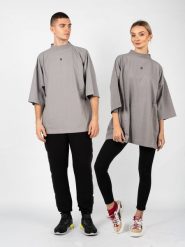 Yeezy Gap Engineered By Balenciaga T-Shirt "Logo" | 719614 TMVQ2 | Mężczyzna | Szary. Szare t-shirty męskie Yeezy Gap Engineered by Balenciaga, l, bez wzorów, z bawełny, bez kołnierzyka. W wyprzedaży za 499.00 zł.