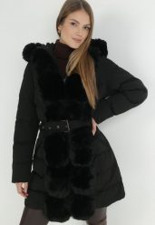 Czarna Kurtka Pikowana z Futerkiem Balmo. Czarne kurtki damskie Born2be, l, bez wzorów, z futra. Za 199.99 zł.