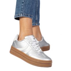 Srebrne sneakersy trampki damskie sportowe na platformie srebrny. Szare trampki i tenisówki damskie bez wzorów, z syntetyku, eleganckie, bez zapięcia. Za 96.19 zł.
