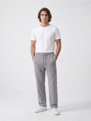 Spodnie dresowe wide leg z dzianiny terry - szary. Szare spodnie sportowe męskie Sinsay, l, bez wzorów, z dresówki. Za 59.99 zł.