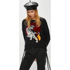 Desigual - Bluza. Brązowe bluzy damskie Desigual, z aplikacjami, z bawełny. W wyprzedaży za 359.90 zł.