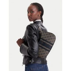 Torebka Guess. Niebieskie torebki do ręki damskie Guess, z aplikacjami, klasyczne, bez dodatków. Za 544.99 zł.