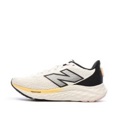 Buty biegowe New Balance Arishi Fresh Foam Białe. Białe obuwie sportowe damskie New Balance, bez wzorów, z materiału, do biegania. Za 435.10 zł.