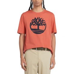 T-Shirt Kennebec River Tree Logo Rozmiar M Pomarańczowy - TB0A2C2REI4. Brązowe t-shirty męskie Timberland, m, bez wzorów, z bawełny, casualowe, bez kołnierzyka. W wyprzedaży za 114.30 zł.