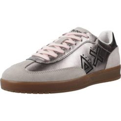 Buty SUN68 CALIFORNIA SUN LEATHER Srebrny. Szare obuwie sportowe damskie SUN68, bez wzorów, ze skóry, na fitness i siłownię. Za 324.99 zł.