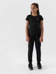 4F Spodnie dresowe joggery dziewczęce - czarne 122 (6-7 lat). Czarne spodnie sportowe dla dziewczynek 4f, bez wzorów, z bawełny. Za 69.99 zł.