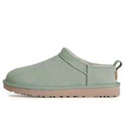 Kozaki Ugg Australian W Classic Micro Damskie. Zielone kozaki damskie UGG, z materiału, bez obcasa. Za 704.40 zł.