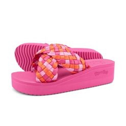 Klapki basenowe damskie Flip Flop Wedgy Cross. Czerwone klapki damskie Flip Flop, bez wzorów, sportowe, bez obcasa. Za 123.00 zł.