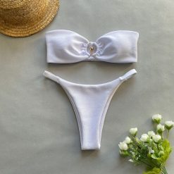 Bikini bandeau bez ramiączek na plażę Lakeesha. Białe bikini damskie Intica, na lato, l, bez wzorów. Za 159.00 zł.