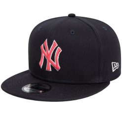 Czapka z daszkiem męska New Era Outline 9FIFTY New York Yankees Cap. Czarne czapki i kapelusze męskie New Era, bez wzorów, z bawełny, sportowe. Za 159.99 zł.