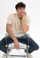 Koszulka polo z dzianiny O-DRUMI. Koszulki polo męskie Volcano, na lato, m, bez wzorów, z bawełny, casualowe, bez ramiączek. Za 129.99 zł.