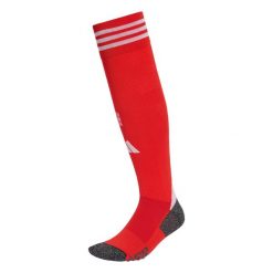 Getry podstawowe FC Bayern 25/26. Czerwone legginsy sportowe męskie Adidas, bez wzorów, do piłki nożnej. Za 99.95 zł.