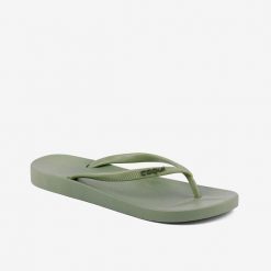 Damskie klapki Coqui. Zielone klapki damskie Coqui, bez wzorów, z materiału, sportowe, bez obcasa. Za 131.99 zł.