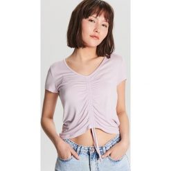 Bluzka ze ściągaczem - Fioletowy. Bluzki damskie Cropp. Za 49.99 zł.
