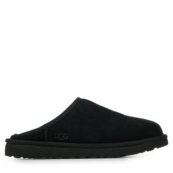Damskie kapcie Ugg M CLASSIC SLIP-ON 1129290-BLK. Czarne kapcie damskie UGG, bez wzorów, z materiału, z okrągłym noskiem. Za 569.00 zł.