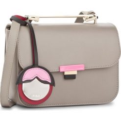 Torebka FURLA - Elisir 920941 B BMV2 FLE Sabbia b. Listonoszki damskie marki Carra. W wyprzedaży za 1,009.00 zł.