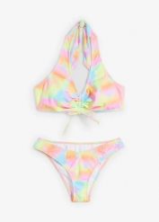 Bikini z ramiączkami wiązanymi na szyi z marszczeniem (2 części). Żółte bikini damskie bonprix, bez wzorów. Za 117.99 zł.