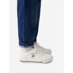 Trampki Beverly Hills Polo Club. Białe trampki i tenisówki chłopięce Beverly Hills Polo Club, bez wzorów, bez zapięcia. Za 99.99 zł.