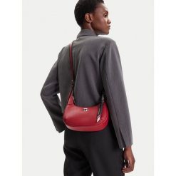 Torebka KARL LAGERFELD. Brązowe torebki do ręki damskie KARL LAGERFELD, bez wzorów, bez dodatków. Za 649.99 zł.