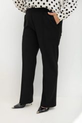 Klasyczne czarne spodnie z gumką i kieszeniami On Repeat czarne Plus Size Oversize. Czarne spodnie materiałowe damskie Moda Size Plus Iwanek, plus size, bez wzorów, z elastanu. Za 169.90 zł.