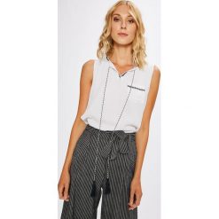 Answear - Top City Jungle. Szare topy damskie ANSWEAR, z haftami, z tkaniny, bez rękawów. W wyprzedaży za 69.90 zł.