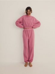 Spodnie od piżamy - intensywny róż. Czerwone piżamy damskie Reserved, l, bez wzorów, z bawełny, bez ramiączek. W wyprzedaży za 55.99 zł.