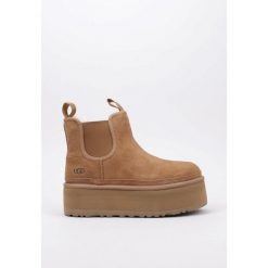 Buty UGG Neumel Platform Brązowe. Brązowe śniegowce i trapery damskie UGG, ze skóry. Za 710.25 zł.