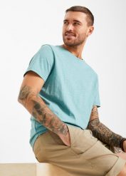 T-shirt. Niebieskie t-shirty męskie bonprix, m, bez wzorów, eleganckie, bez kołnierzyka. Za 39.99 zł.