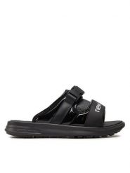 New Balance Klapki SWA330D3 Czarny. Czarne klapki damskie New Balance, bez wzorów, ze skóry, bez obcasa. Za 149.99 zł.
